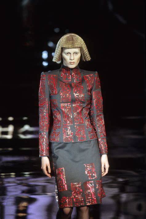 givenchy fall-winter 1999-2000|Givenchy fall dresses.